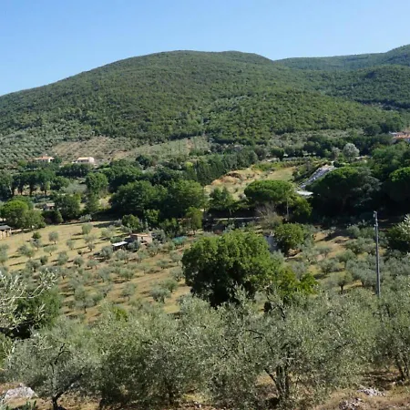 Scappo In Umbria, La Casa Di Giuliana Lugnano in Teverina